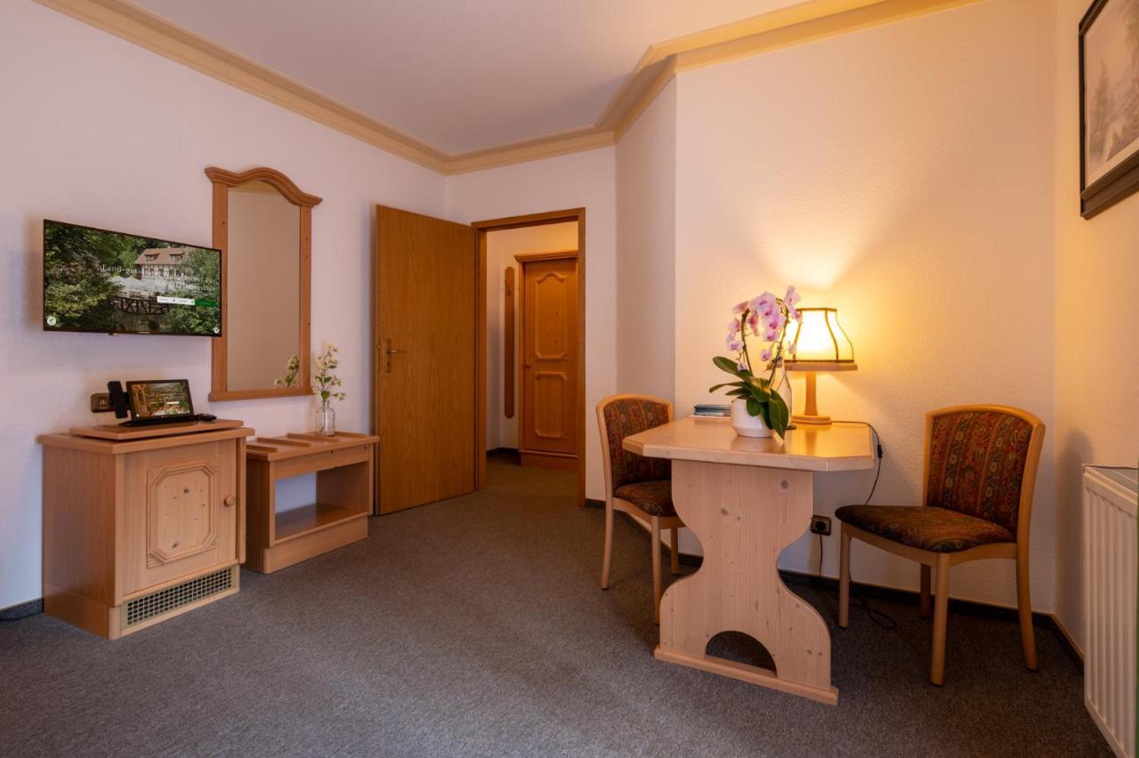 Rosswein Zur Margarethenmuehle - Landgasthof Und Waldhotel מראה חיצוני תמונה