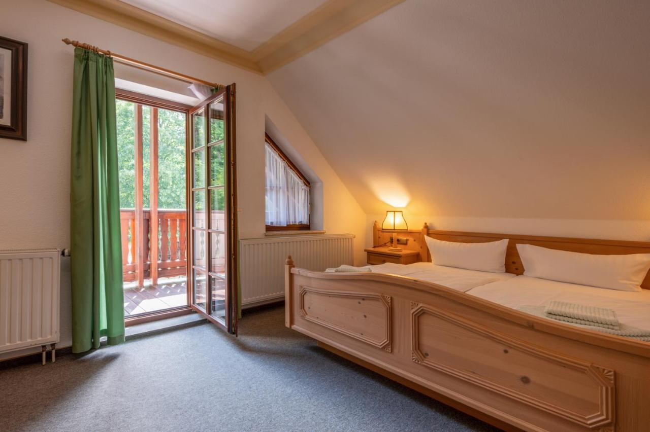 Rosswein Zur Margarethenmuehle - Landgasthof Und Waldhotel מראה חיצוני תמונה